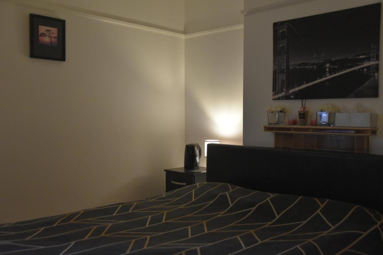 Clarendon House Hotel Luton  Ngoại thất bức ảnh